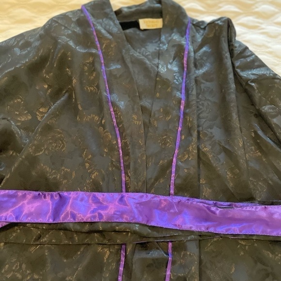 Vintage Victoria Secret Set purple nightie w/matching Kimino size S - Picture 7 of 10